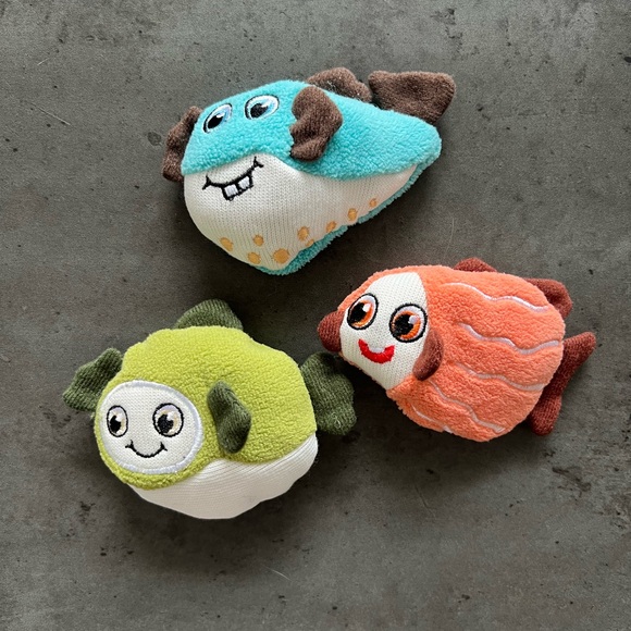 NWT Cat Toys, Catnip and Crinkle Paper Plush Cat Toys - Picture 3 of 13